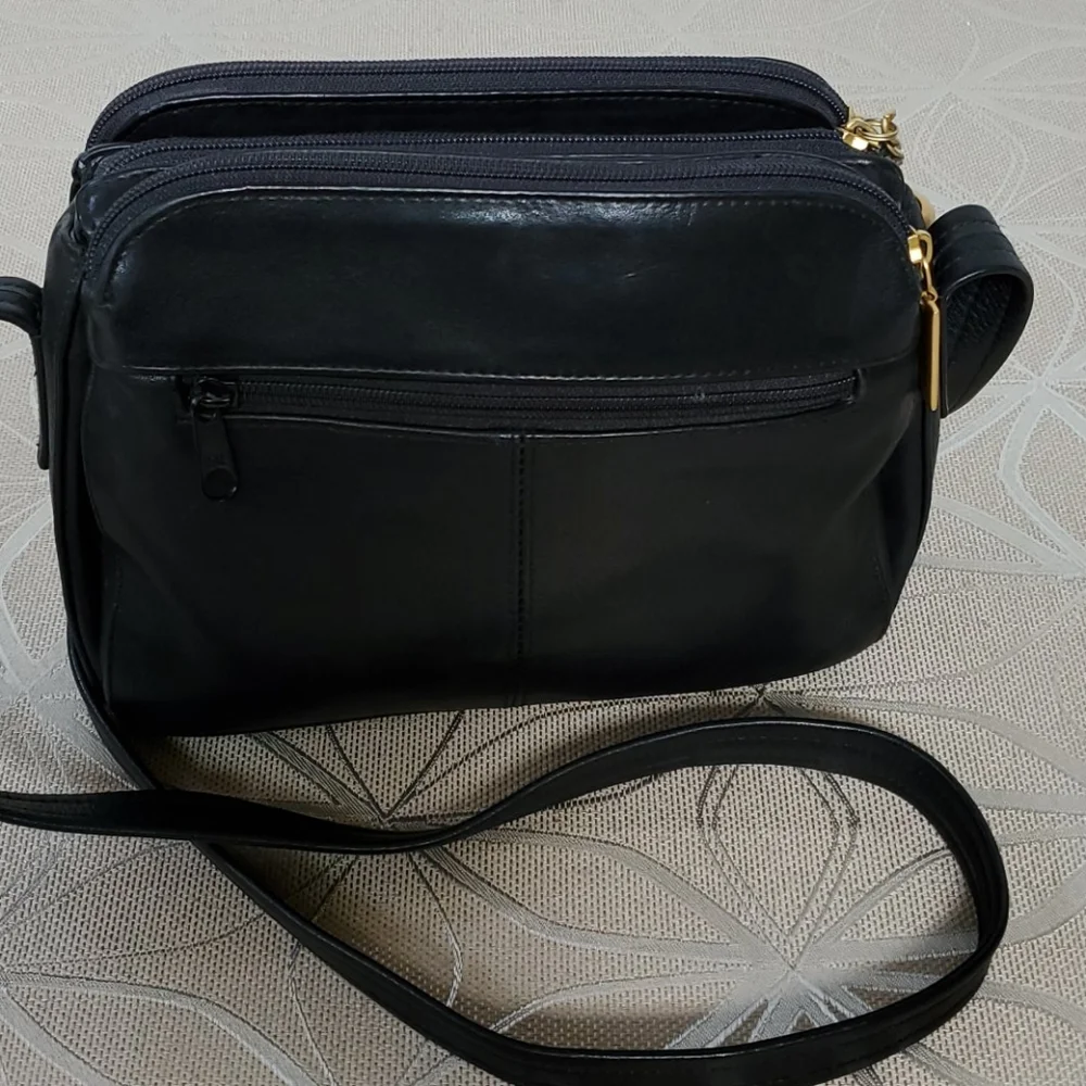 Vintage Tignanello Bag Black/Gold